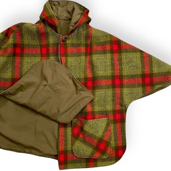 Vintage Pioneer Wear Reversible All Weather Plaid Wool Poncho with Hood - Picture 7 of 16